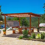 فيلة R&b Heated Pool