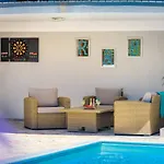 فيلة R&b Heated Pool *