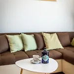 ヴィラ R&b Heated Pool Vrpolje