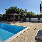 ヴィラ R&b Heated Pool