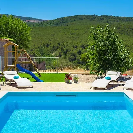 Villa R&b Heated Pool