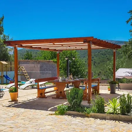 Villa R&b Heated Pool