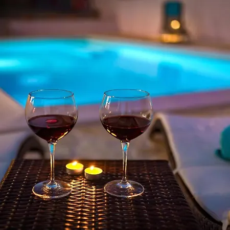 R&b Heated Pool Villa *