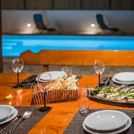 R&b Heated Pool Villa *