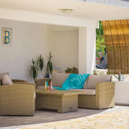 Villa R&b Heated Pool