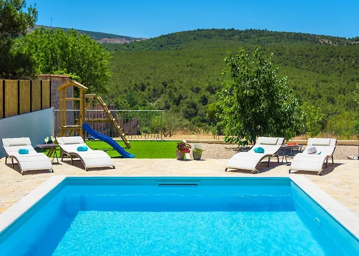 Villa R&b Heated Pool