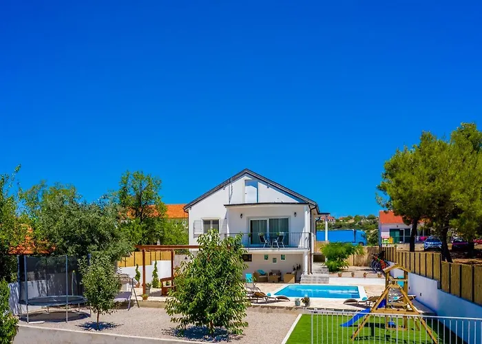 Villa R&b Heated Pool *