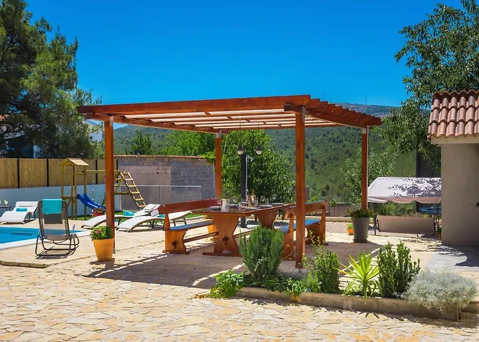 Villa R&b Heated Pool