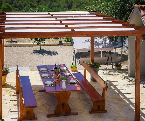 Villa R&b Heated Pool Vrpolje