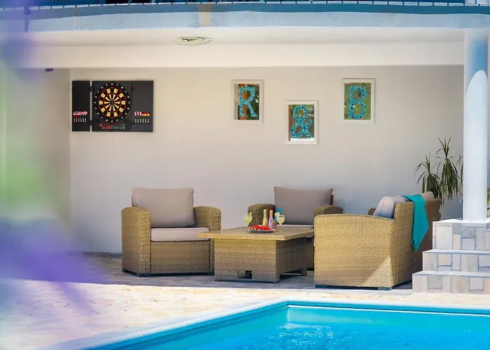 Villa R&b Heated Pool *