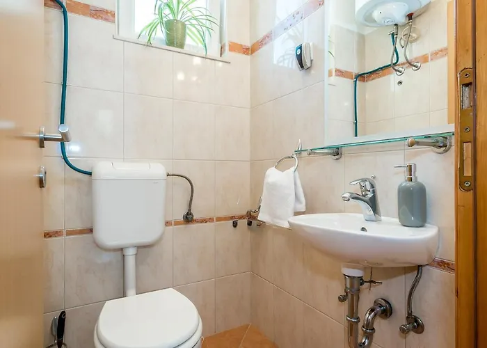 Villa R&b Heated Pool Vrpolje