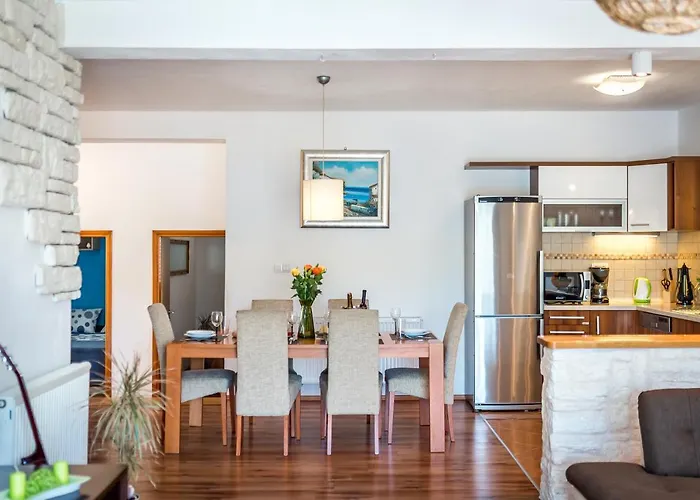 Villa R&b Heated Pool