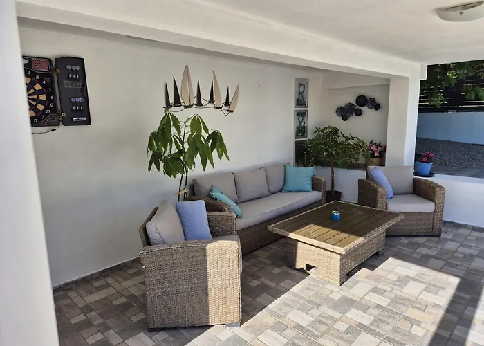 R&b Heated Pool Villa *